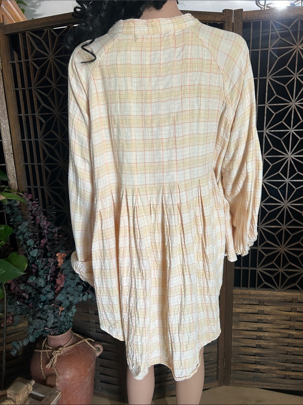 FREE PEOPLE PEACH PLAID PEASANT TOP L - Picture 7 of 11